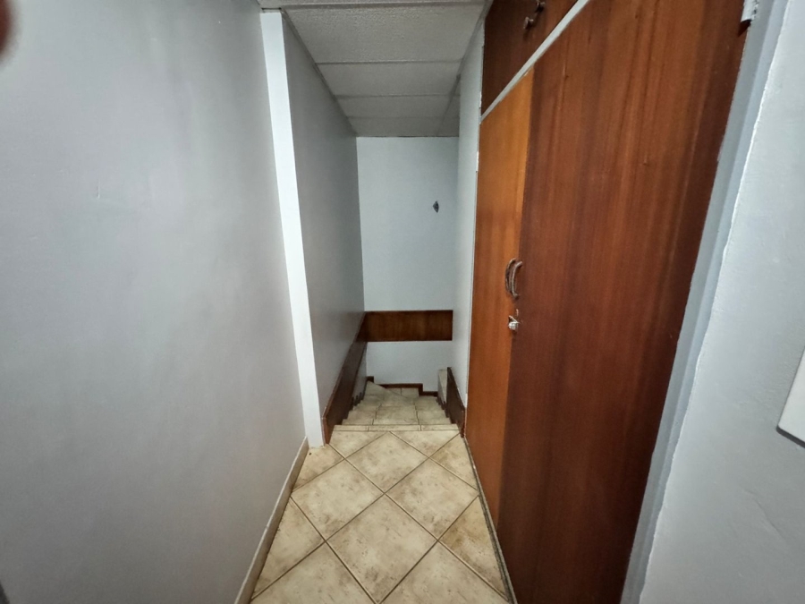 6 Bedroom Property for Sale in Orkney North West